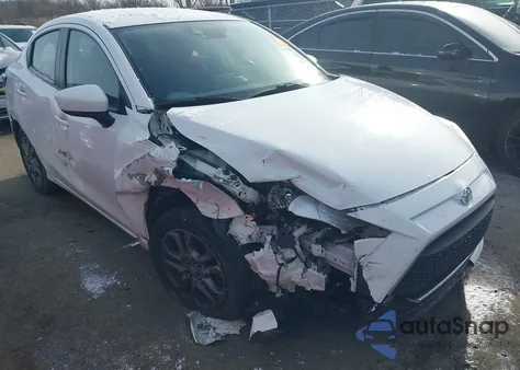 2019 Toyota Yaris Le z USA, uszkodzony, nr VIN 3MYDLBYV3KY507666